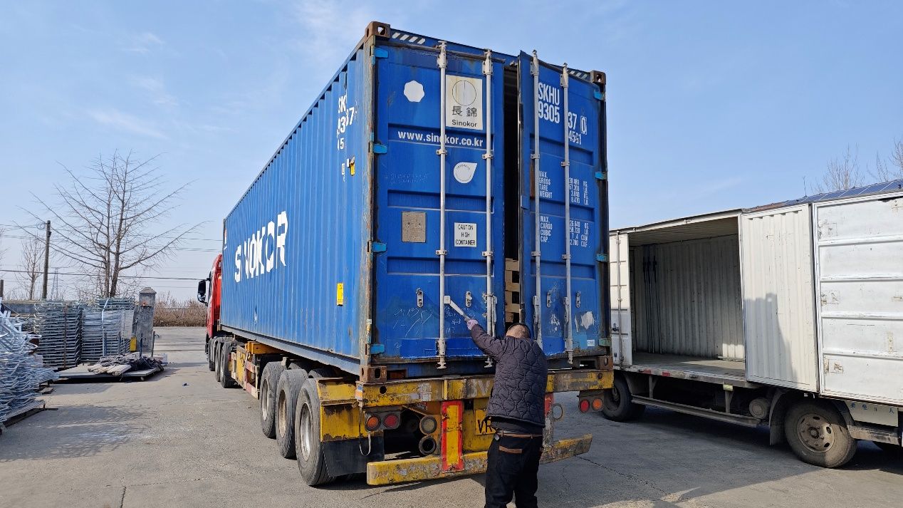 Bestelling van gepolijst roestvrij staal van een Koreaanse klant verzonden door Debabrother voorafgaand aan het Lentefestival